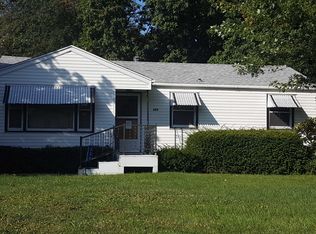 609 20th Ave, Sterling, IL 61081