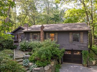 16 Valley Cir, Miller Place, NY 11764