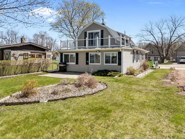 2963 Sunset Point Ln, Oshkosh, WI 54904