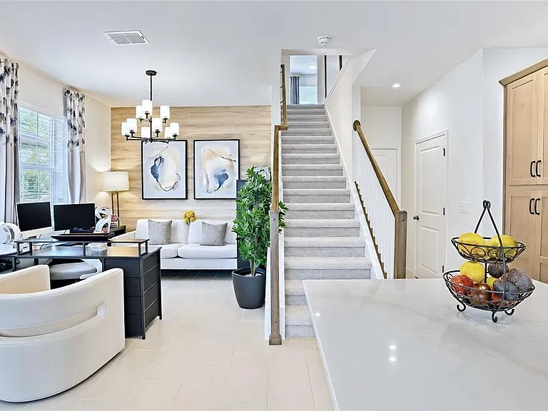 1120 Lakeshore Breeze Pl — Photo 3