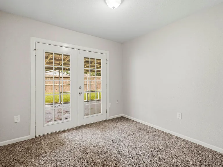 1930 Redway Ln — Photo 15