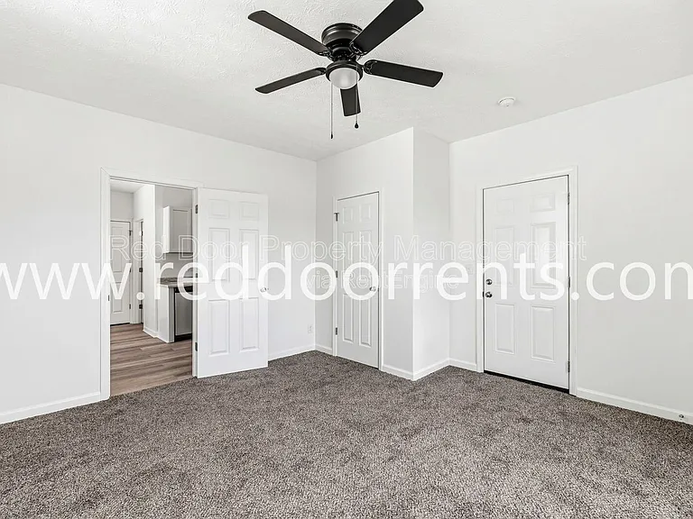 389 N Main St #E — Photo 11