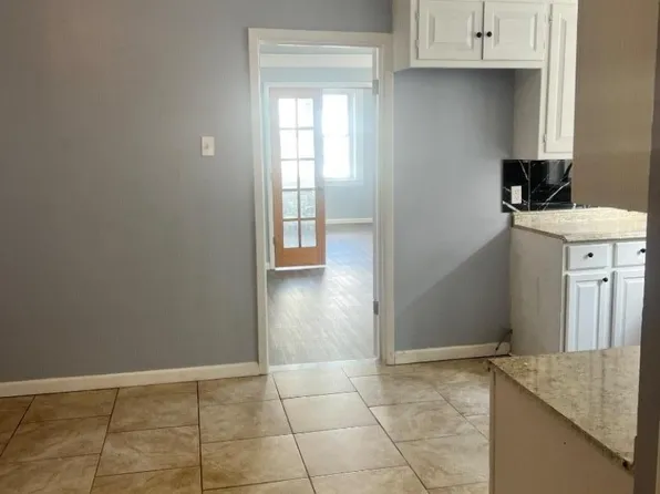 291 Tremont Ave, East Orange, NJ 07018