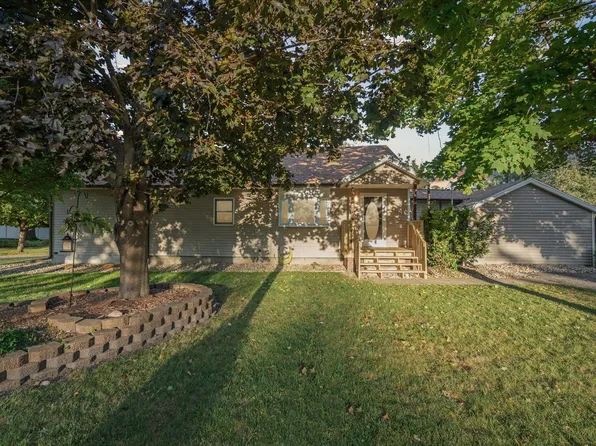 911 Evanston Dr, Jackson, MI 49202