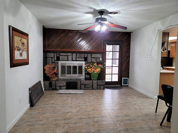 3rd image of 2301 Cornell Dr