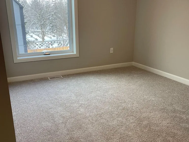 708 Woolwich St #219 — Photo 14