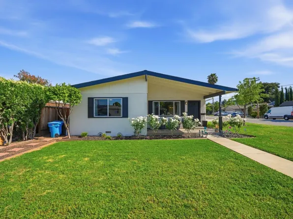 690 El Cerrito Way, Gilroy, CA 95020