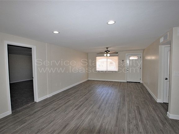 5th image of 2631 N 65th Dr