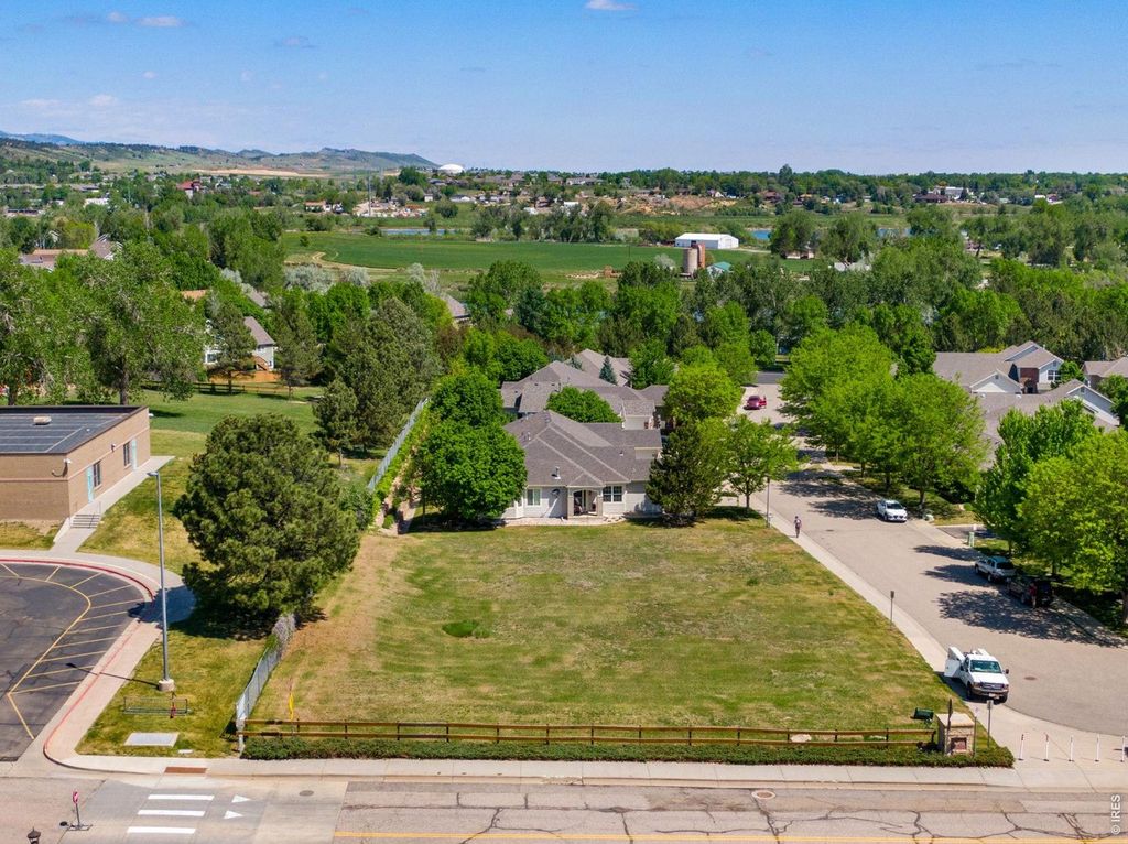 219 Medina Ct