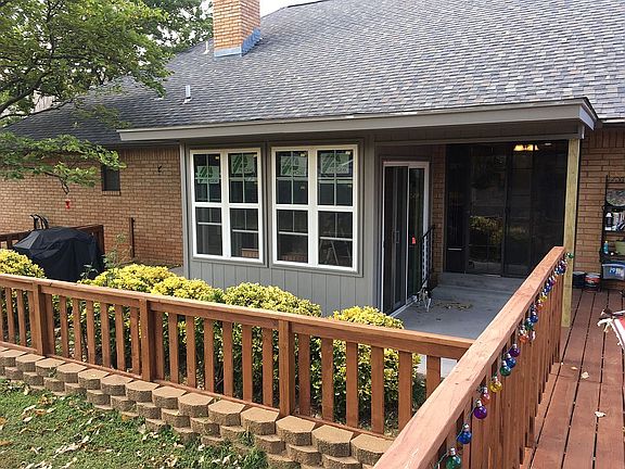 Open and closed porch