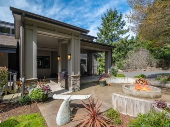 99 N Wolkau Rd, Seal Rock, OR 97376