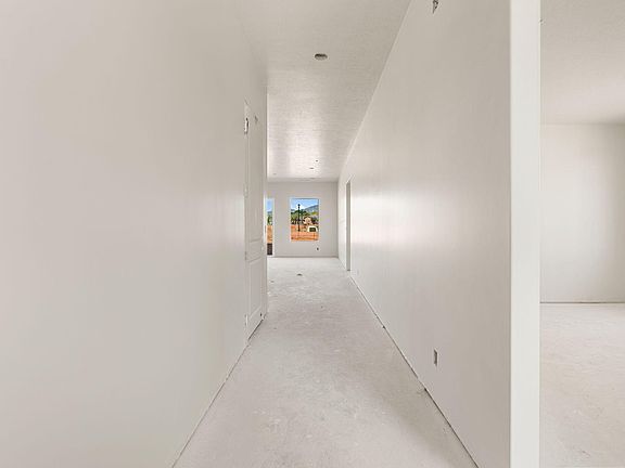 2nd image of 2367 Patricia Dr