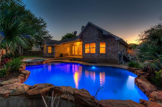 1st image of 1216 Valorie Ct