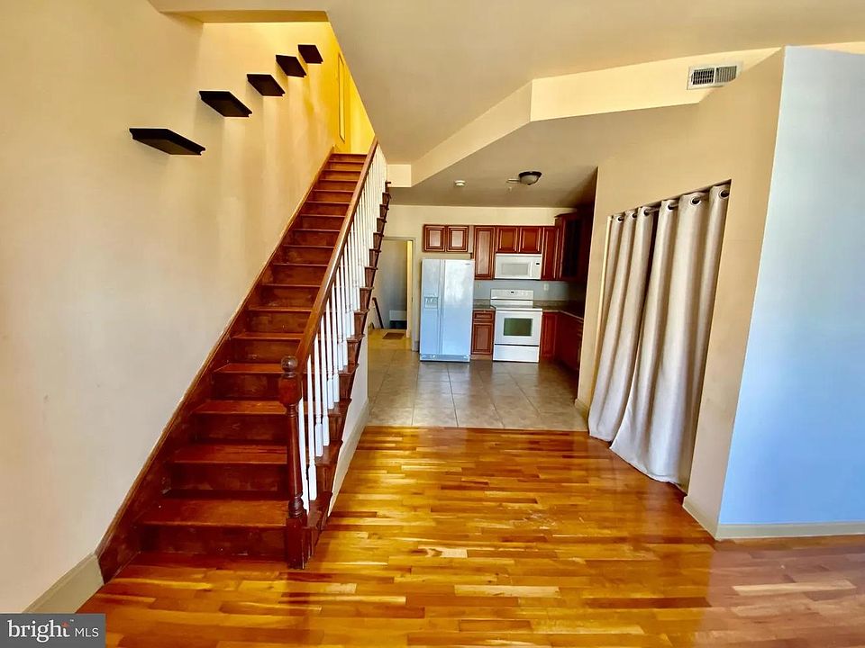 1st image of 510 Washington Ave APT 2A