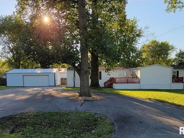 321 S Greenwood Ave, Du Quoin, IL 62832