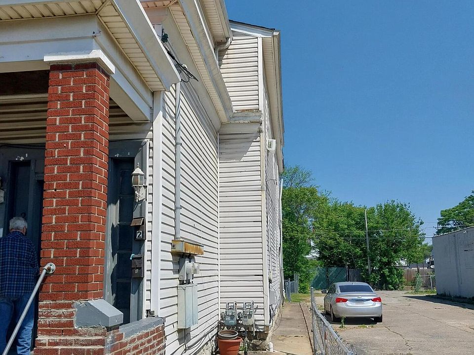 2nd image of 2611 W Market St