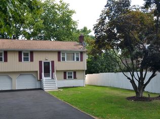42 Valley View Rd, Norwalk, CT 06851