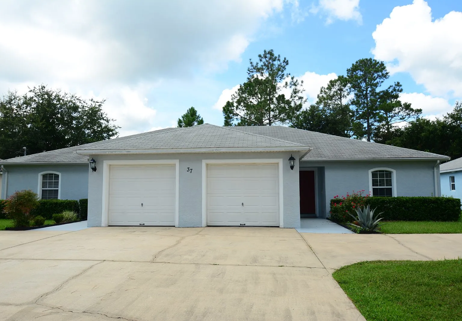 3 bed, 2.0 bath, 1242 sqft, $1,695 — Photo 1