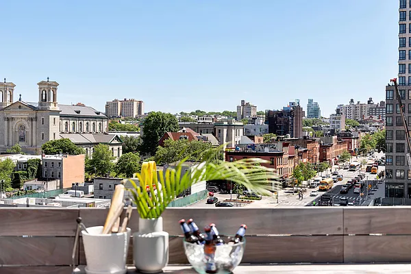 Sold by Compass | media 9