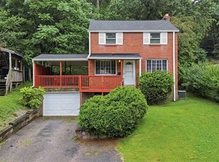 233 Macfarlane Dr, Pittsburgh, PA 15235