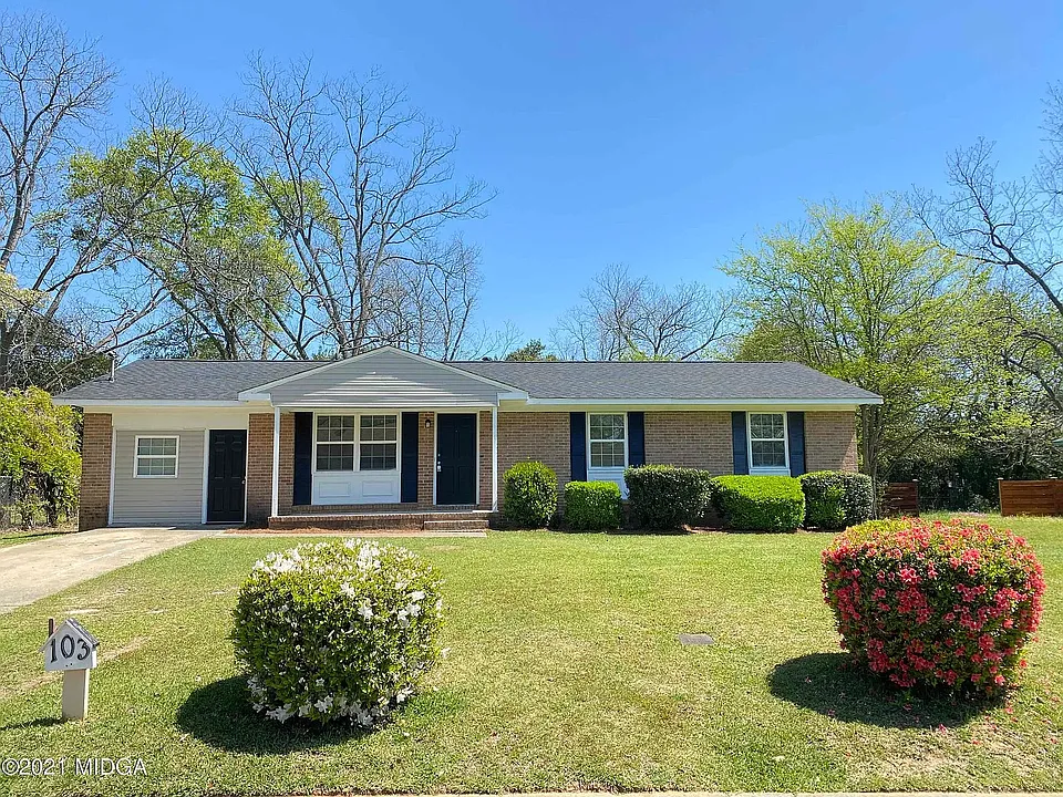 103 Dogwood Cir