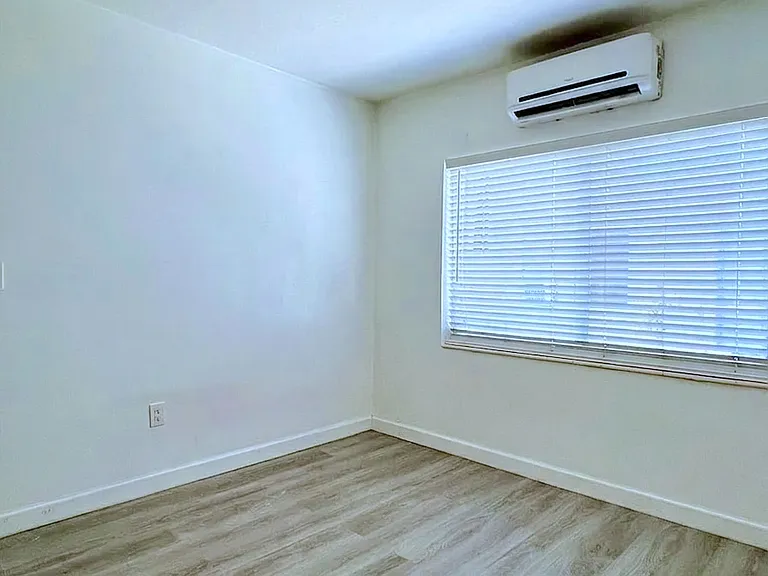 600 SW 16th Ave #1602 — Photo 10