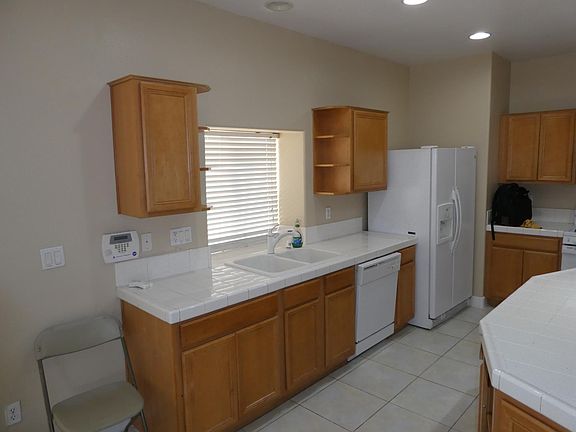 2nd image of 6004 Bassio Ave