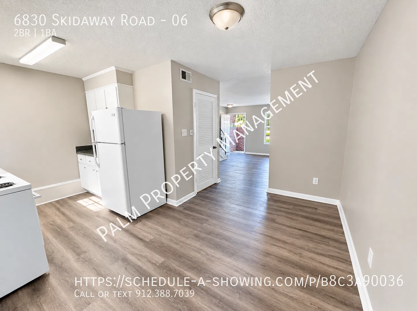 2 Bedroom, 1 Bathroom Apartment Townhome in Midtown area! W/D Hookups! — Photo 4