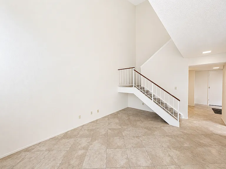 3727 Mesa Oak Ln — Photo 19