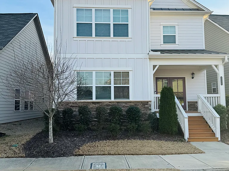 1796 Sanford Ln NW — Photo 1