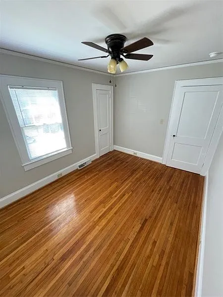 2 bed, 1.0 bath, 950 sqft, $1,350 — Photo 4