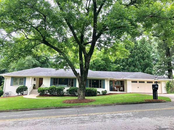935 Memorial Dr, Gainesville, GA 30501