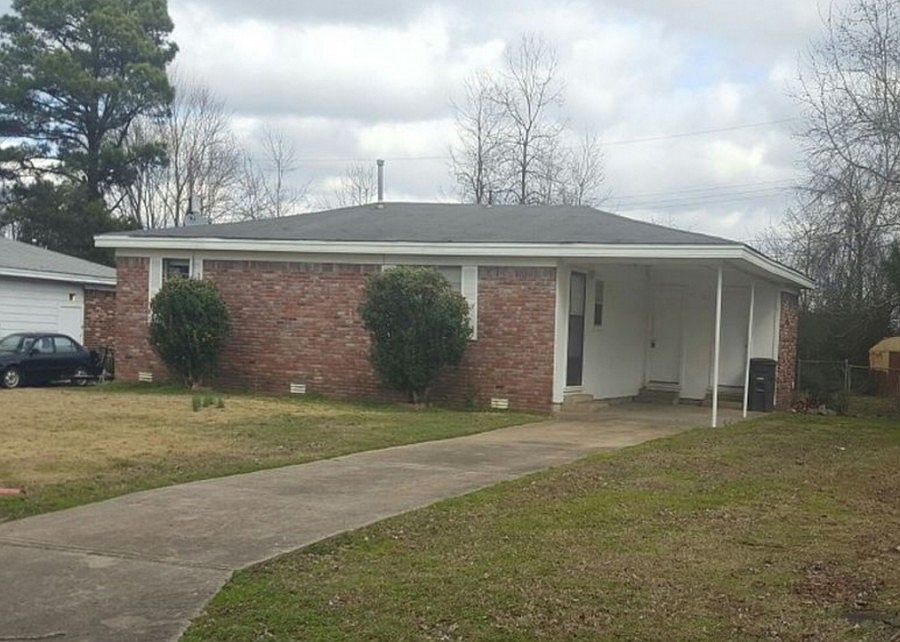 1st image of 1104 Sorrells Dr