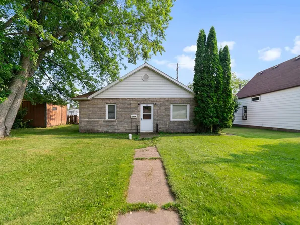 1606 N 28th St, Superior, WI 54880