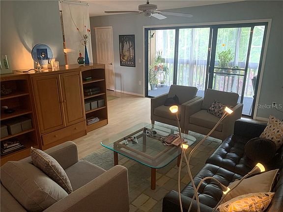 3rd image of 5424 Pine Creek Dr #1706