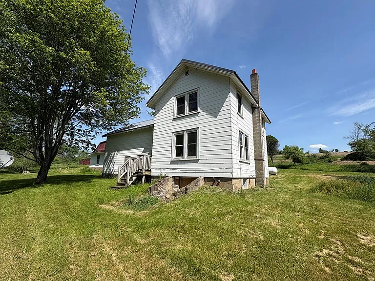 1058 Campbell Run Rd — Photo 1