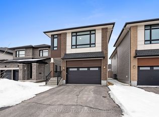 539 Honeylocust Ave, Ottawa, ON K2V0L8