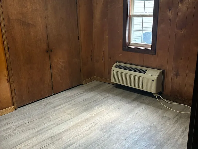 2507 Florence St — Photo 6