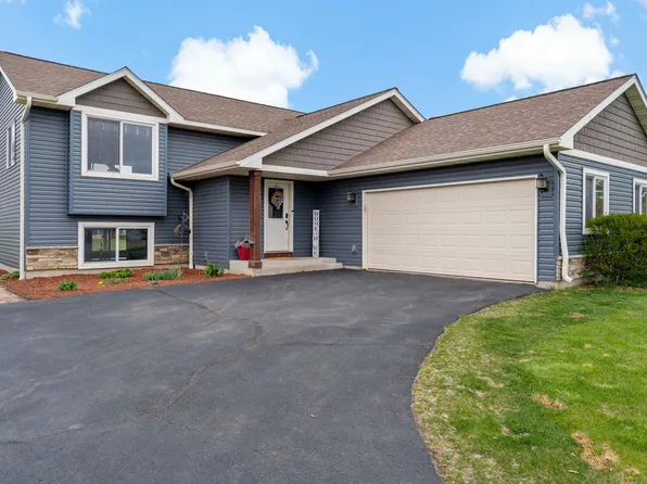 1327 Mallard Ln, New Richmond, WI 54017
