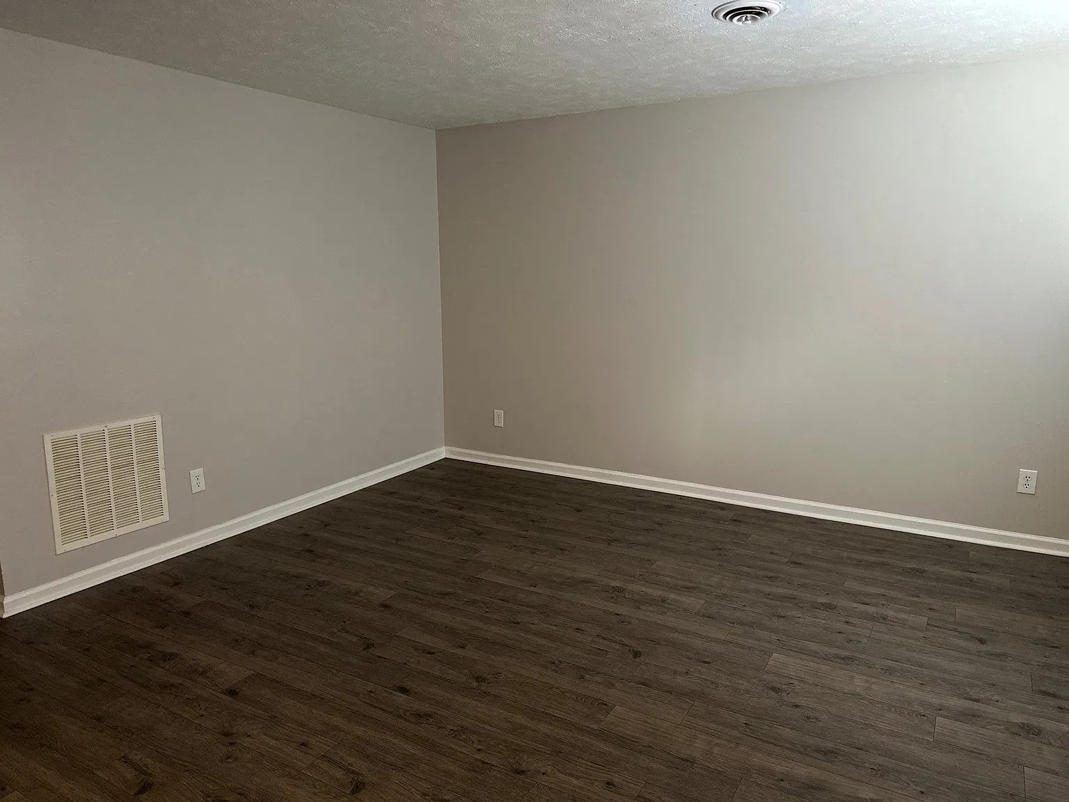 1 bed, 768 sqft, $850 — Photo 4