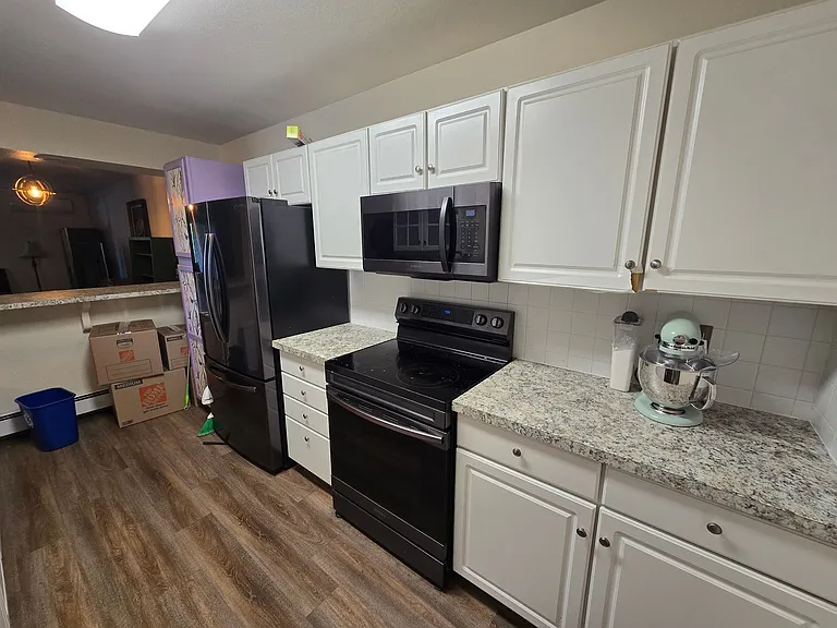 1541 Adriel Ct — Photo 9