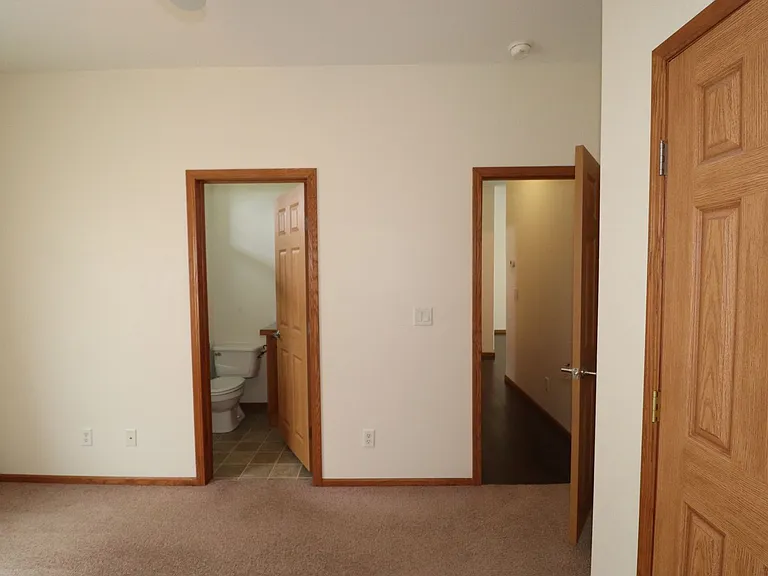 2120 Thompson Dr — Photo 24