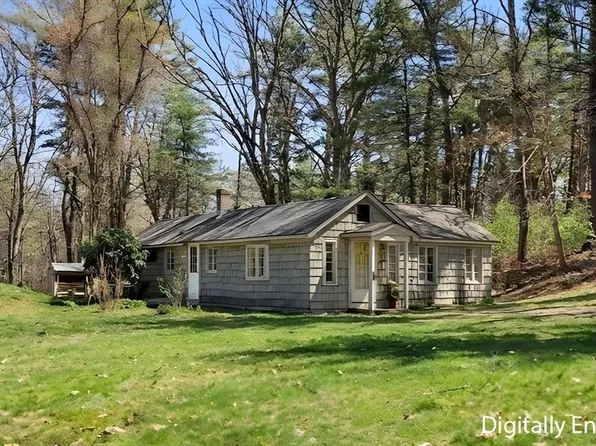 261 Central St, Rowley, MA 01969