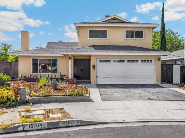 12106 Art St, Sun Valley, CA 91352
