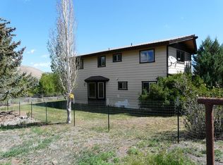 475 Meadow Rd, Challis, ID 83226