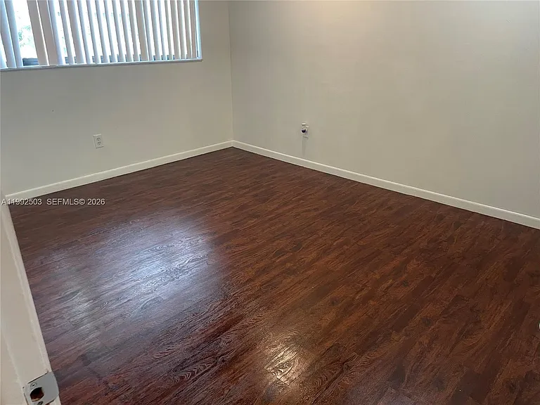 819 NE 199th St #6-205 — Photo 15