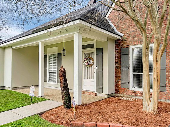 3rd image of 10841 Classique Dr