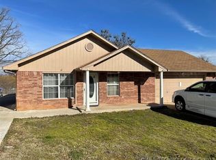 739 E 5th Ave, Bristow, OK 74010