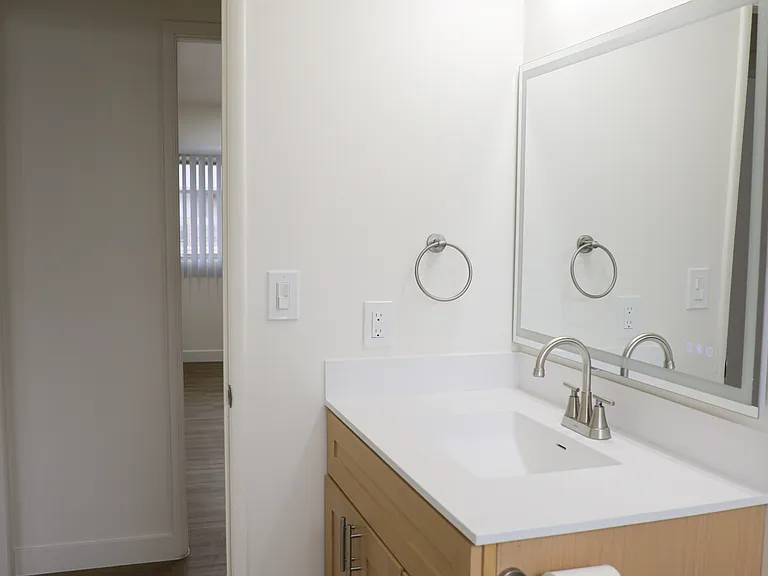 Jessie Street Apartments — Photo 29