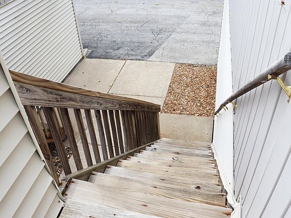 4th image of 6809 N Frostwood Pkwy Unit 53